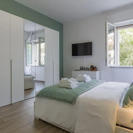 Maggie House * ピアチェンツァ