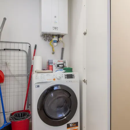 Maggie House アパート *