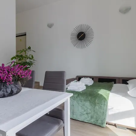 דירה Maggie House *